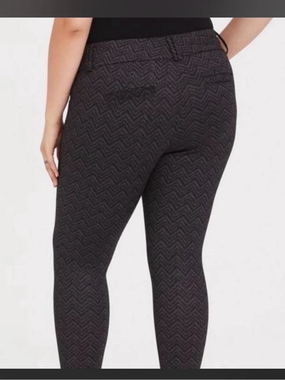Torrid Studio Signature Premium Ponte Stretch Ankle Skinny Pant -Chevron Print